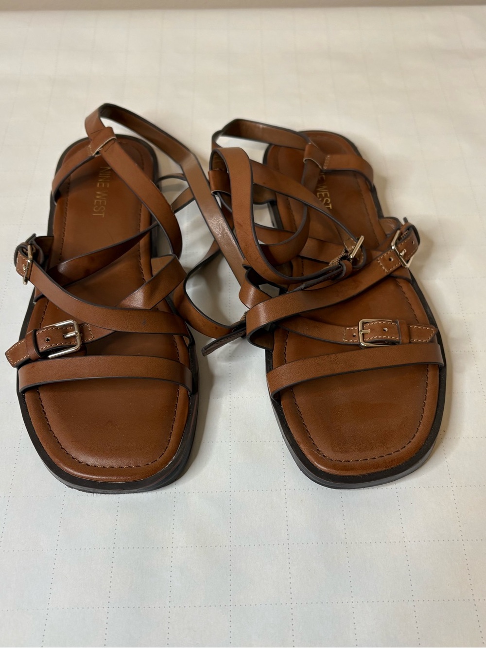 Nine West sz 7 Brown Gladiator Strappy Flat Sandals New No Box (22) - Picture 2 of 7